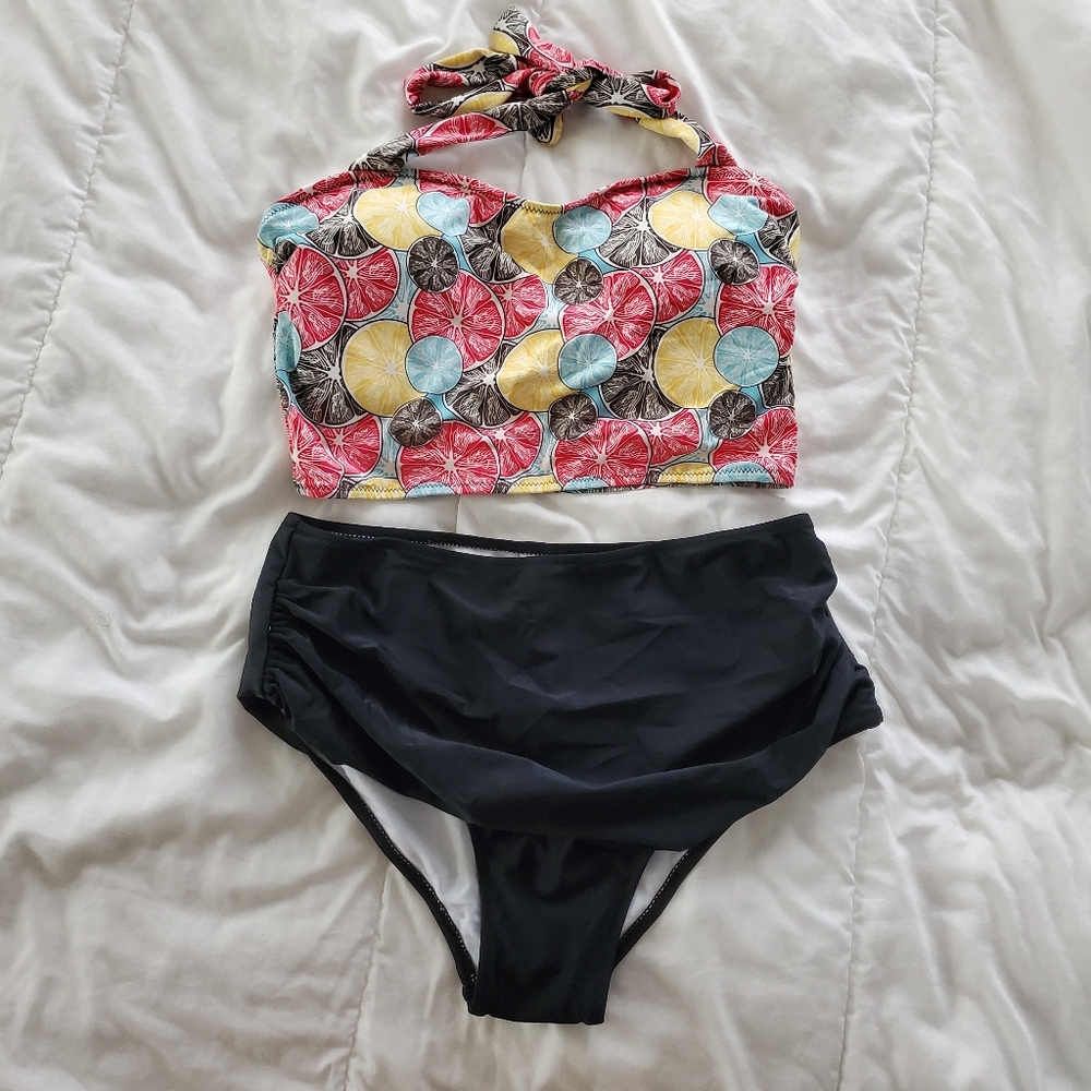 BRAND NEW Cupshe two piece swimsuit